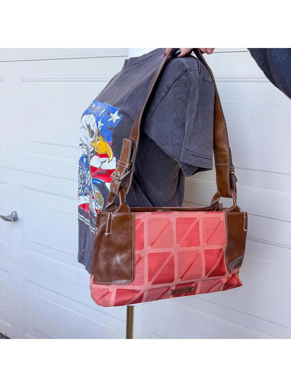 Nine & Co Y2K Coral and Brown Geometric Shoulder Bag